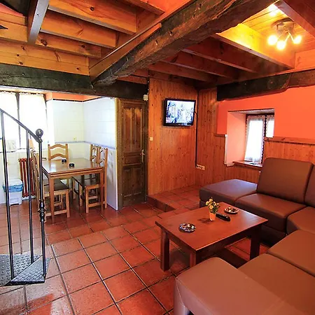 Apartamentos La Corona Llames de Parres Room photo